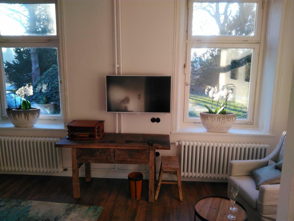 4 Sterne Wohnen "Zum Alten Forsthof" Am Schlosspark, App 1 "Smuck Und Groot" オイティン エクステリア 写真
